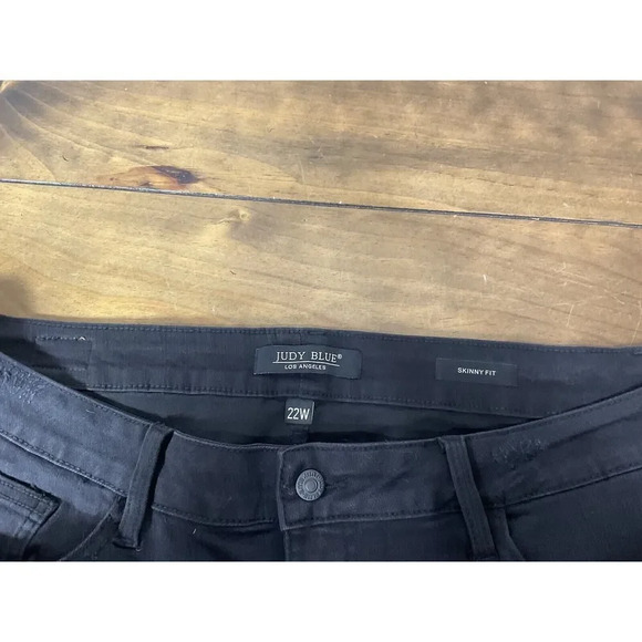 Judy Blue Women's Plus 22W Black Stretch Distressed Denim Skinny Jeans High Rise - Picture 4 of 11